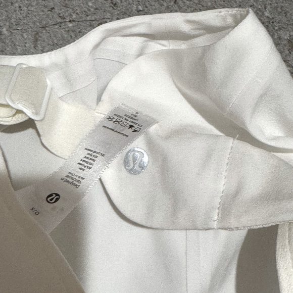 White lululemon hat - Picture 2 of 2